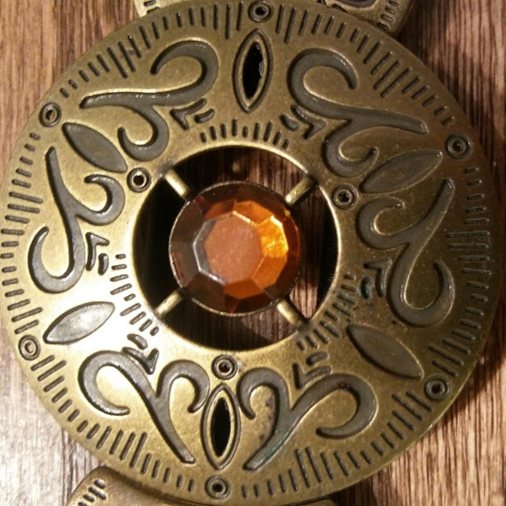 Vintage 1970's Brass Chain Stretch Concho Belt